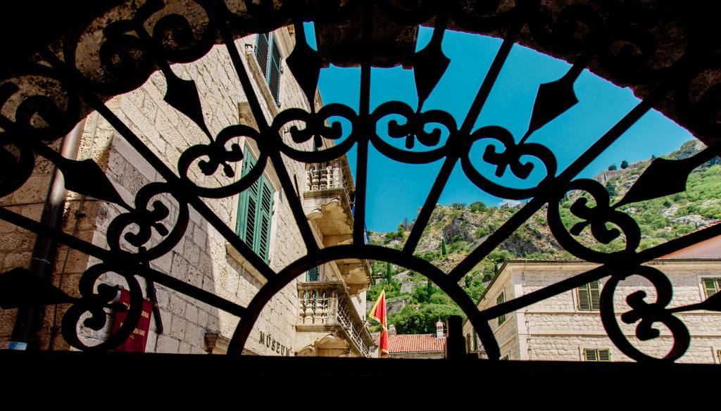 Old Town Museum Square Apartment Котор Екстериор снимка