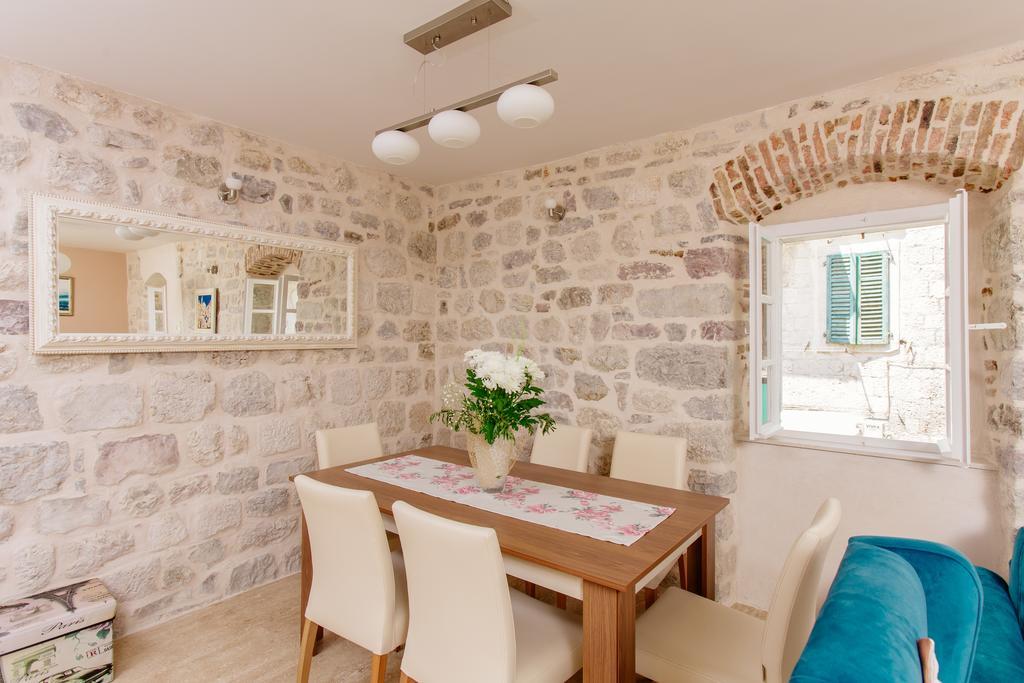 Old Town Museum Square Apartment Котор Екстериор снимка