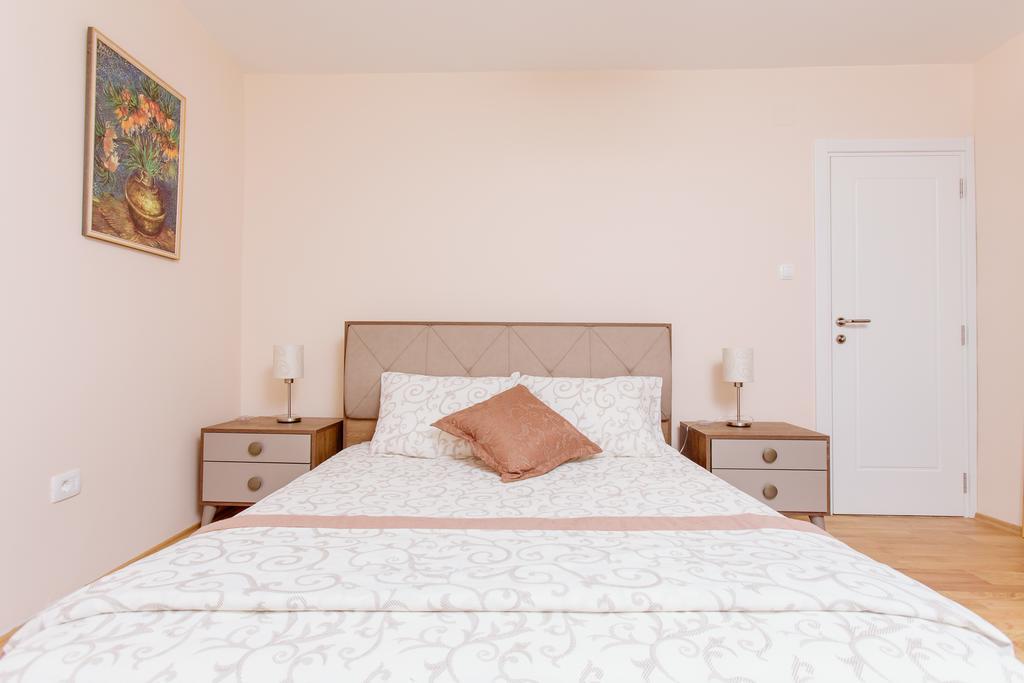 Old Town Museum Square Apartment Котор Екстериор снимка